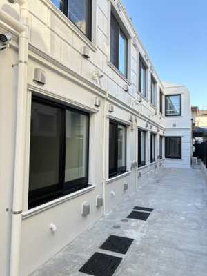 【庭】 | ザ・レジデンス駒沢大学