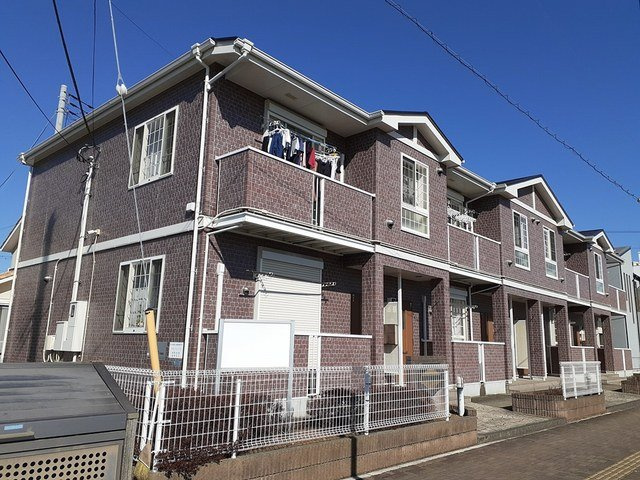 ベルソレイユの外観|2階建てアパートです