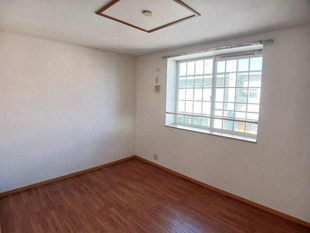 ベルソレイユの洋室|個人の部屋や寝室として使える洋室です