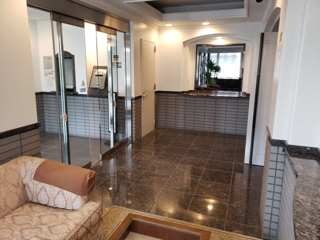 マートルコート新小岩のロビー