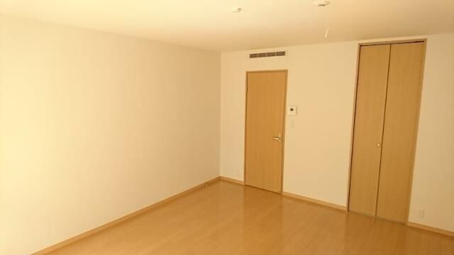 ブライトＭの寝室