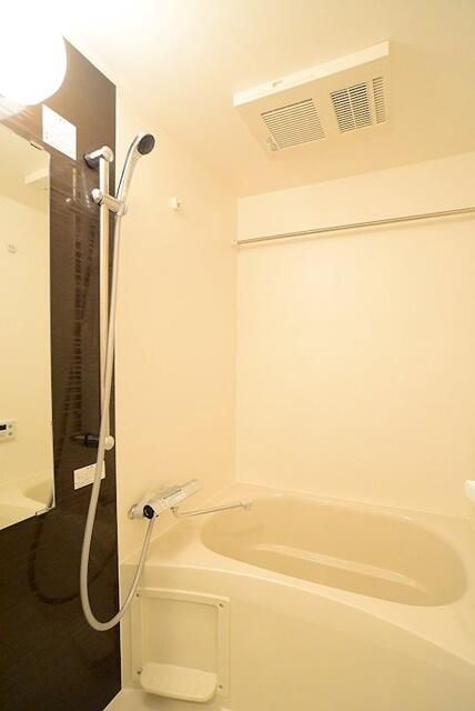 グランドコンシェルジュ池袋本町イーストの浴室