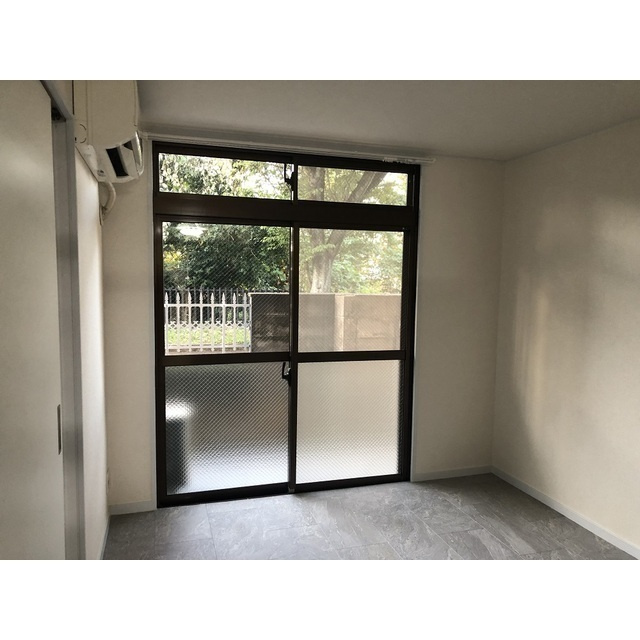 上水ハイツの居間・リビング