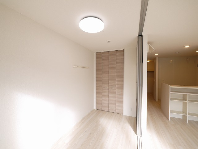 Nexus山中の洋室|個人の部屋や寝室として使える洋室です