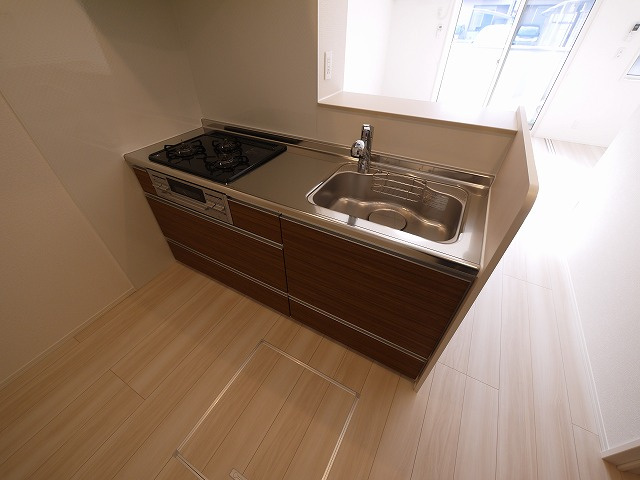 Nexus山中のキッチン|コンパクトなキッチンで掃除もラクラク