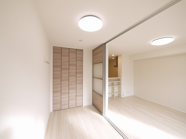 Nexus山中の洋室|個人の部屋や寝室として使える洋室です