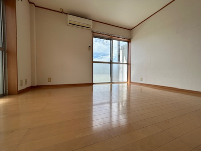 【洋室】 | ハイム峰岡