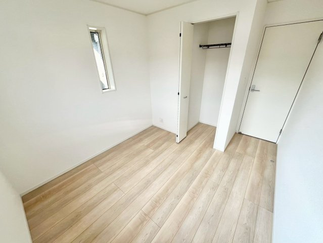 堺市東区大美野2号地　新築一戸建ての洋室