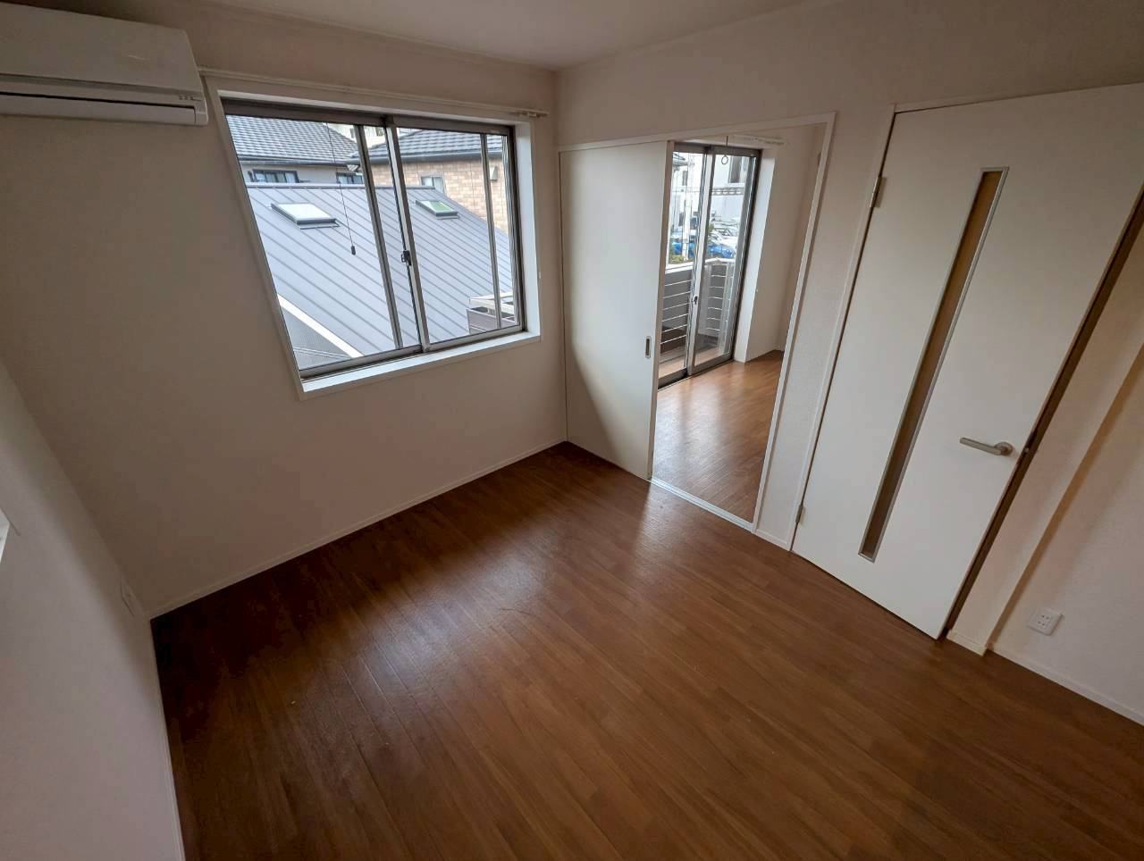 マ・メゾン川西の居間・リビング