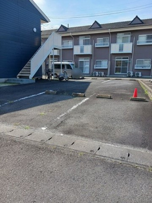 【駐車場】 | メゾンハナブサⅡ