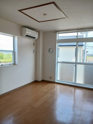 【居間・リビング】 | メゾンハナブサⅡ