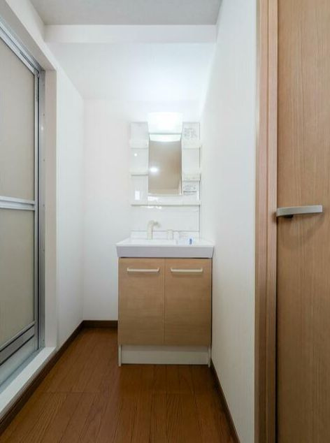 サーラ川口128の独立洗面台