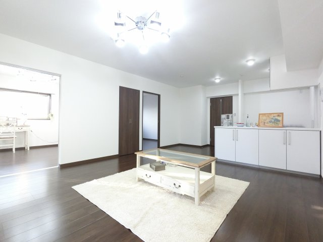 【居間・リビング】