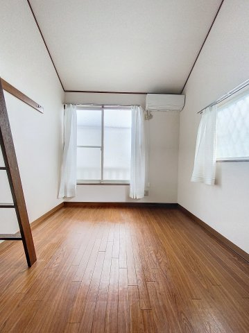 ロフトハウスアルファの洋室