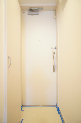 リブリ・サン湘南の玄関