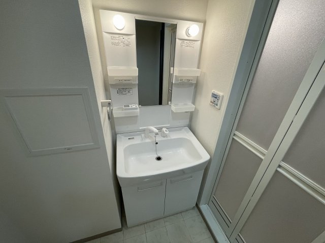 ヴィラージュ藍染の洗面所|※掲載写真は別のお部屋の写真です