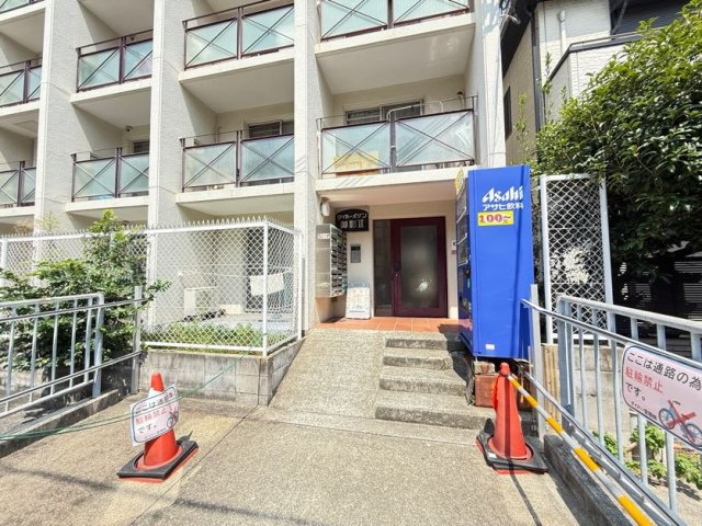 ダイドーメゾン御影Ⅱのエントランス