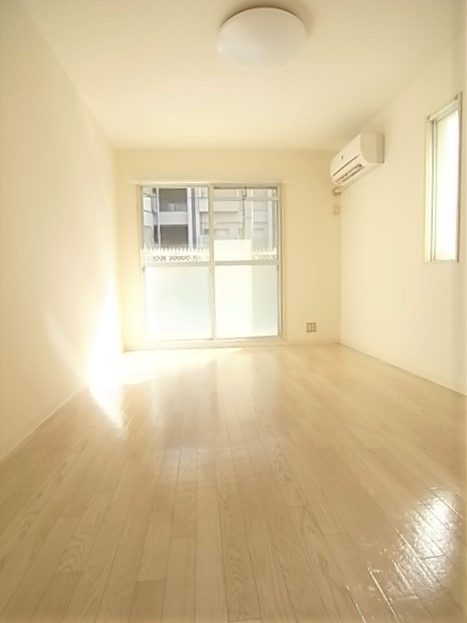 ダイドーメゾン御影Ⅱの居間・リビング