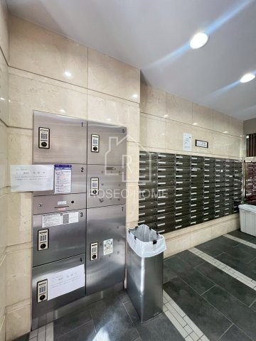 グレンパーク内本町のエントランス