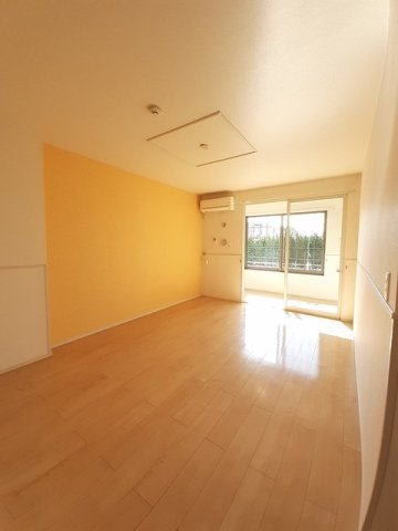 ノーベル　Ｃ棟の居間・リビング