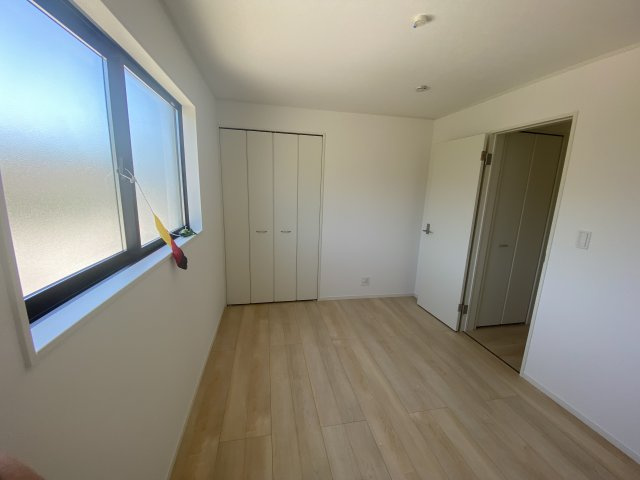 【いわき市小名浜南富岡　第1】　3号棟　※必ずもらえる選べるキャンペーン実施中！の洋室|同施工　■□■居室の写真です■□■　
使い勝手の良い間取りなので、ご家族の状況の変化にも耐えられますね。