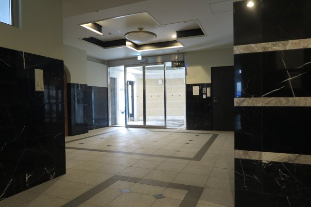 エスリード難波ＳＯＵＴＨのロビー