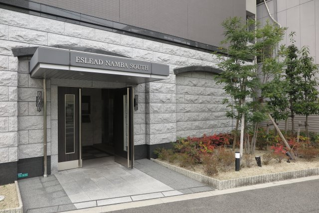 エスリード難波ＳＯＵＴＨのエントランス