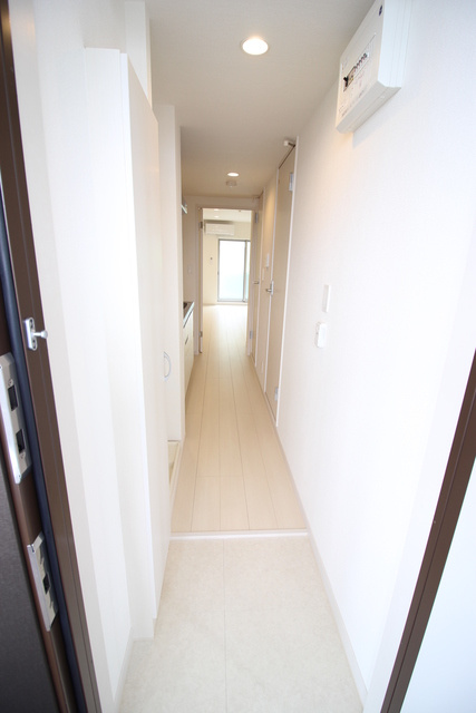 リブリ・リヴェール鎌倉の玄関