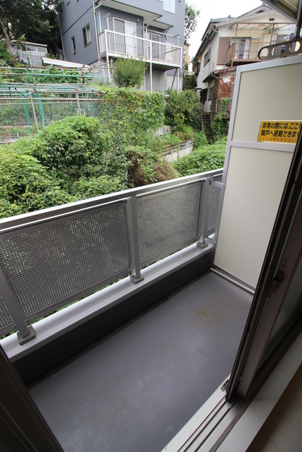 リブリ・リヴェール鎌倉のバルコニー