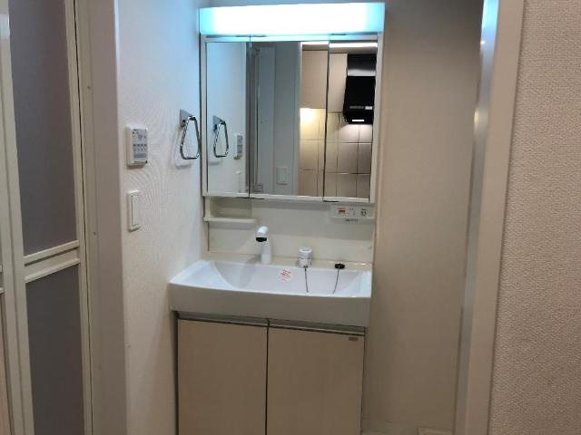 Ｌａｚｏｓ・Ｋ　-ラソス・ケイ-の洗面所|洗髪洗面化粧台