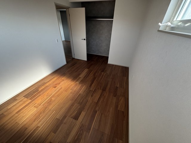 筑後市西牟田小学校前新築オール電化戸建　8号棟の洋室