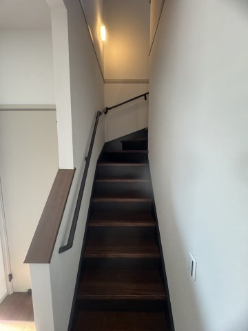 筑後市西牟田小学校前新築オール電化戸建　8号棟の玄関