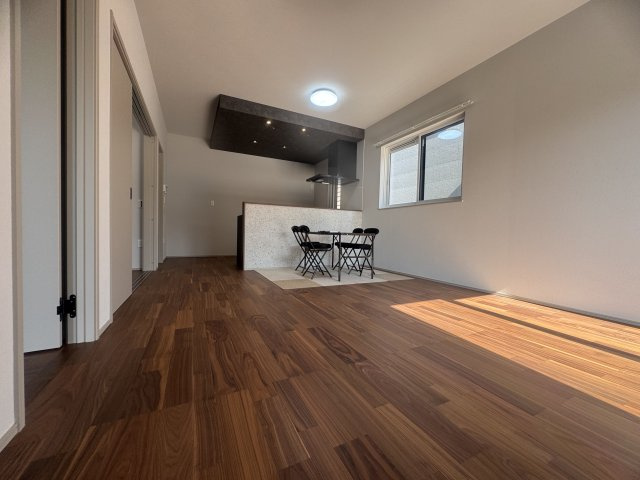 筑後市西牟田小学校前新築オール電化戸建　8号棟の居間・リビング