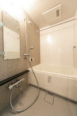 【浴室】 | セレニティー神田 | ※写真は同タイプ住戸です。