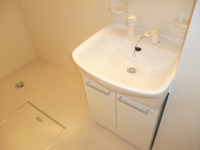 Ohana　Hare　Bの独立洗面台|別号室の参考写真です。