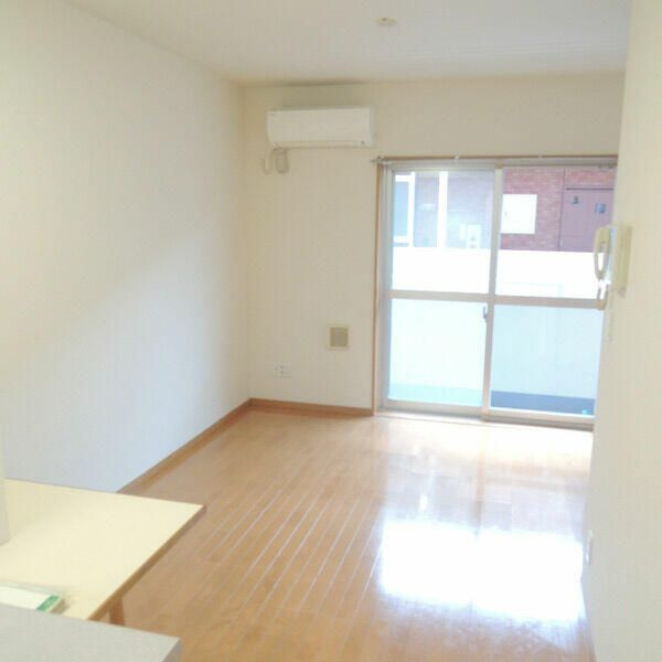 ＺＣＯ並木ビル２ＮＤの居間・リビング