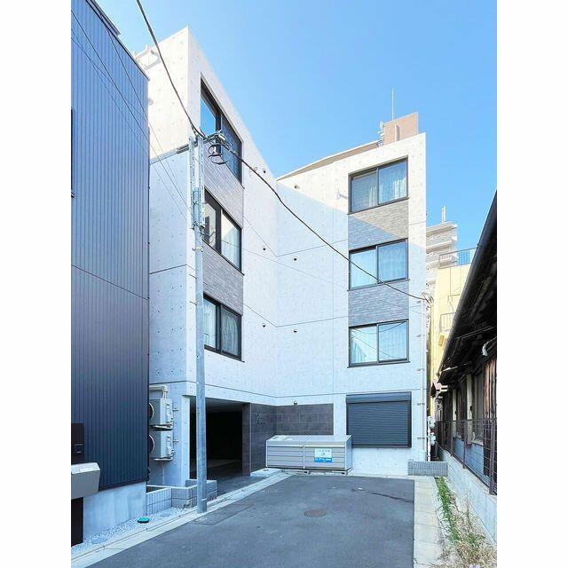 リュクスマンション北千住の外観