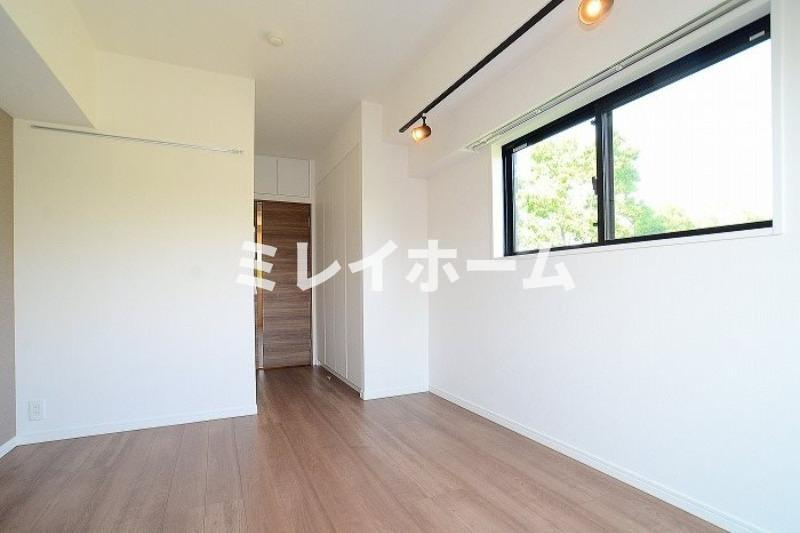 グランドコンシェルジュ大森本町ⅡACの寝室