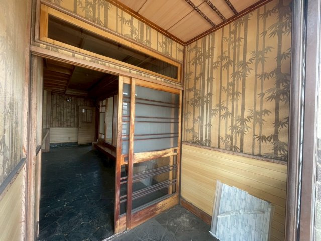 春採7丁目　売店舗のエントランス