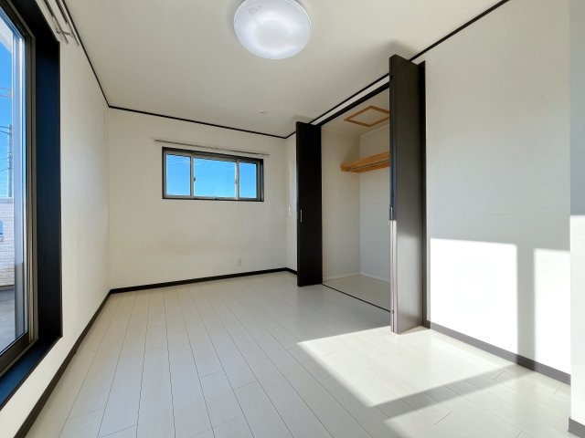 加須市水深　中古戸建の洋室