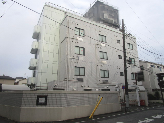 足立区綾瀬６丁目のビル