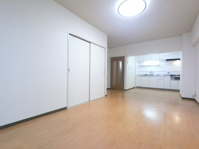 【居間・リビング】