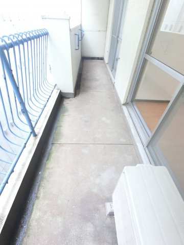 【バルコニー】