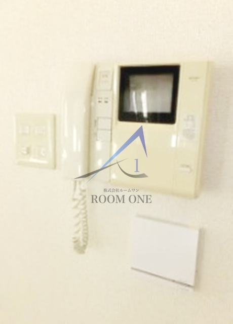 ラヴェンナ日本橋のセキュリティ|モニター付きインターホンです。