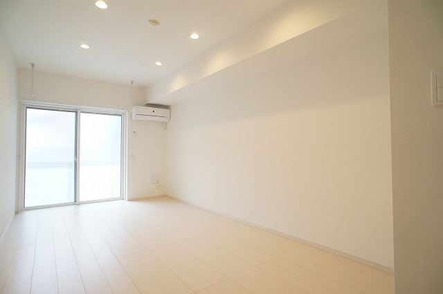 リブリ・シャン.ハイツ 中浦和の居間・リビング