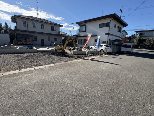 【GRAFARE 】　雀の宮４期　限定1邸の外観|○前面道路○
北側幅員6ｍ公道。
周辺の環境は、ご自身の目で実際の現場をご確認頂くことが重要です！
物件についてのご説明も含め、住宅業界にて経験豊富なプロが皆様のご不安解消に努めます！
