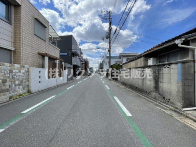 東光町2丁目　中古一戸建ての前面道路含む現地写真|■物件内覧・資金計画相談・住宅ローン相談、リフォーム相談、お問合せ受付中■
※当日・翌日のご内覧、ご相談はお電話でのお問合せがスムーズです！