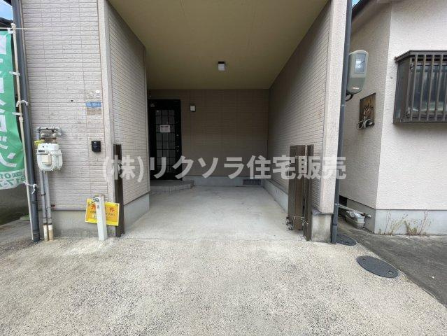東光町2丁目　中古一戸建ての駐車場|■物件内覧・資金計画相談・住宅ローン相談、リフォーム相談、お問合せ受付中■
※当日・翌日のご内覧、ご相談はお電話でのお問合せがスムーズです！