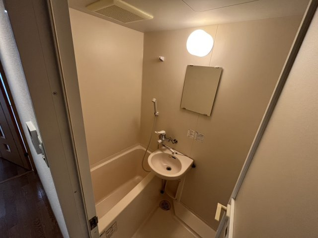 ステュディオの浴室