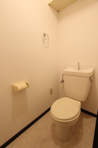 シェルコート則武のトイレ